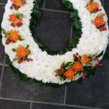 wreath orange and white
