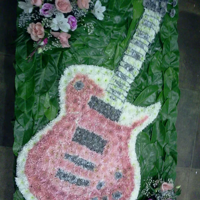 guitar flowers