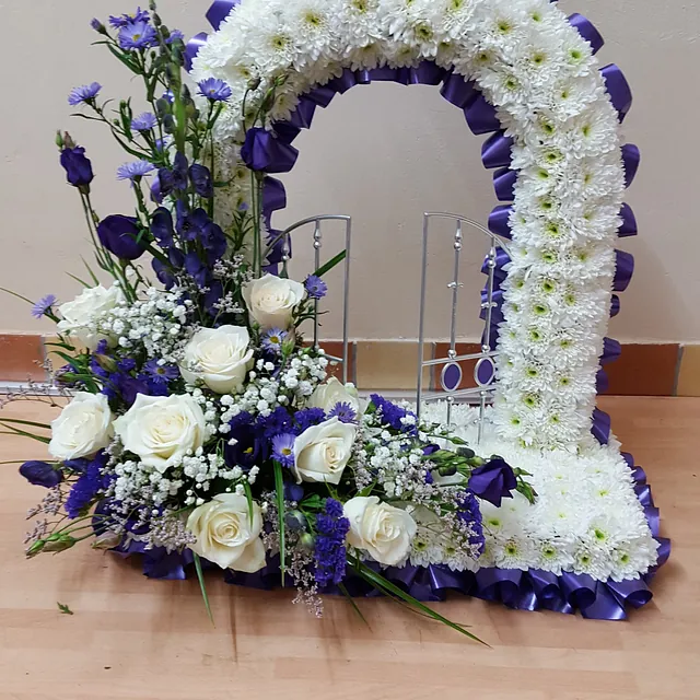 wreath purple and white