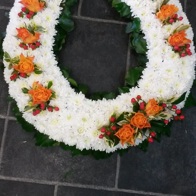 wreath orange and white
